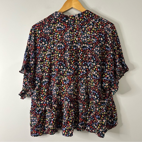Floral Ruffle Sleeve Blouse - Picture 5 of 7